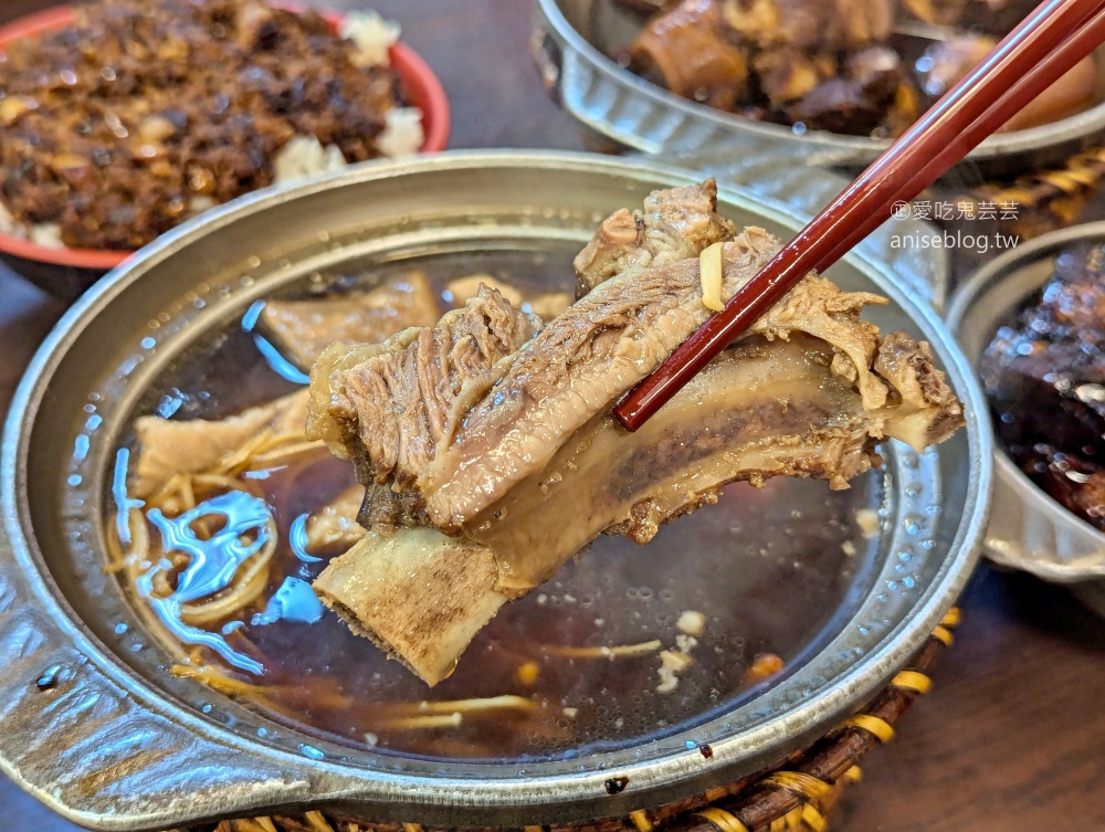 萬得富爸爸肉骨茶王中王，板橋捷運新埔站美食(姊姊食記)