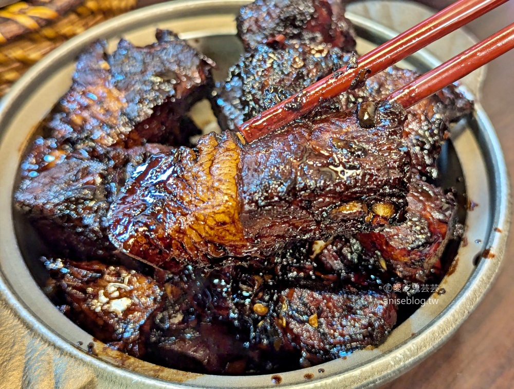 萬得富爸爸肉骨茶王中王，板橋捷運新埔站美食(姊姊食記)