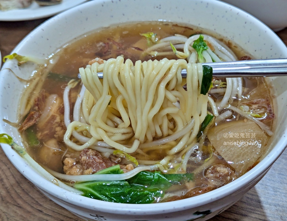 百年老店柴寮鯊魚煙搬家後再訪，捷運圓山站美食(姊姊食記)