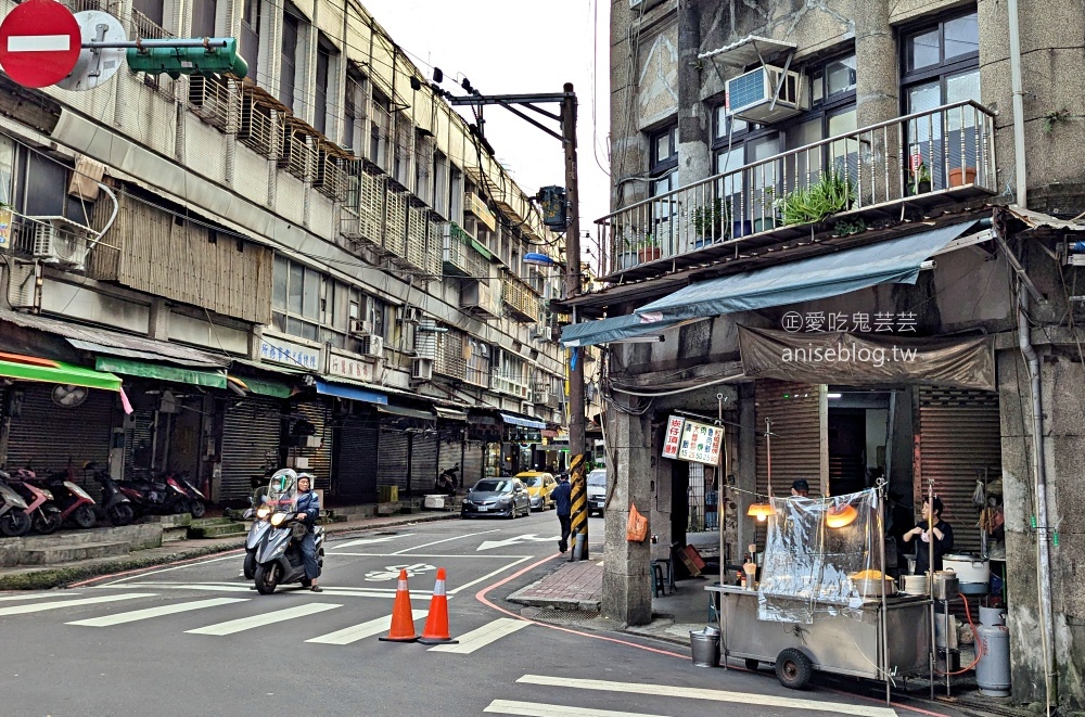 基隆崁仔頂紅燒鰻魚焿，傍晚限定、賣完收攤的在地美食(姊姊食記)