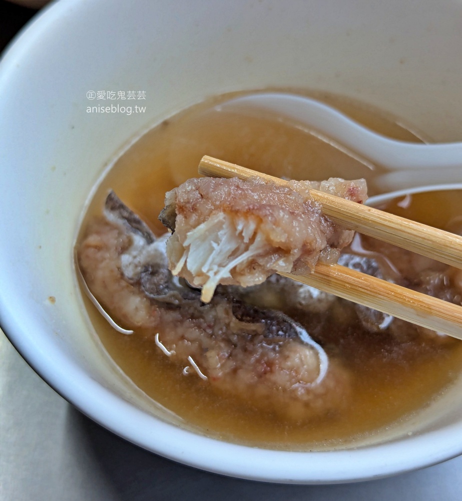 基隆崁仔頂紅燒鰻魚焿，傍晚限定、賣完收攤的在地美食(姊姊食記)