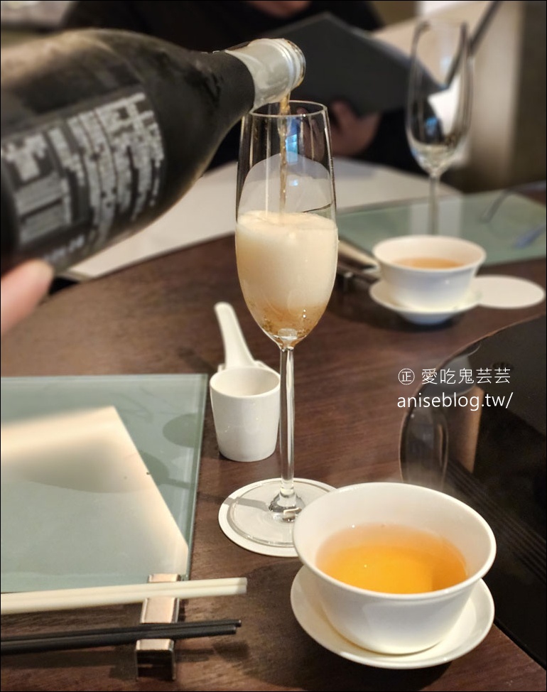 晶華軒@晶華酒店，預約困難米其林入選餐廳，必點的是？老饕都這樣吃！😋