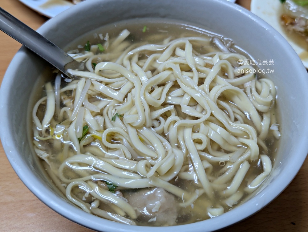 板橋古早味滿月油飯香菇肉羹，黑白切小菜超讚(姊姊食記)