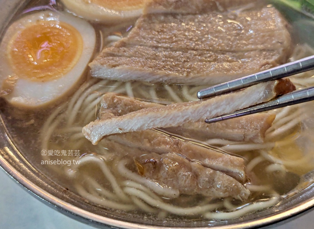 昶鴻麵點，華西街美食，米其林必比登推薦美食(姊姊食記)