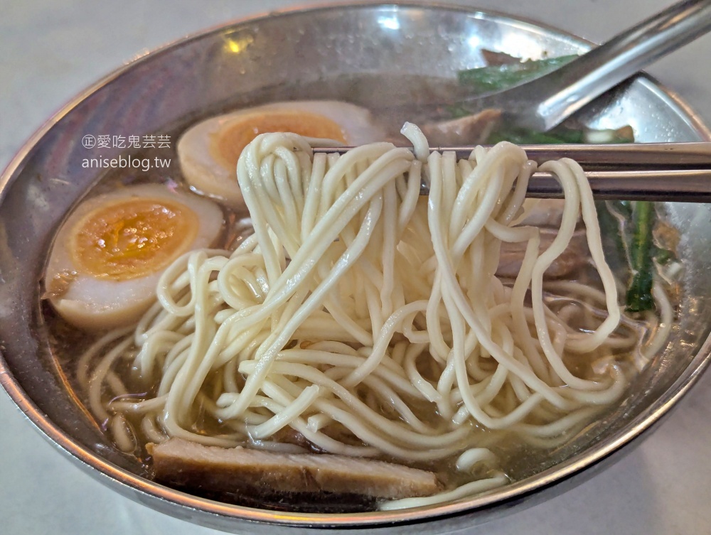 昶鴻麵點，華西街美食，米其林必比登推薦美食(姊姊食記)