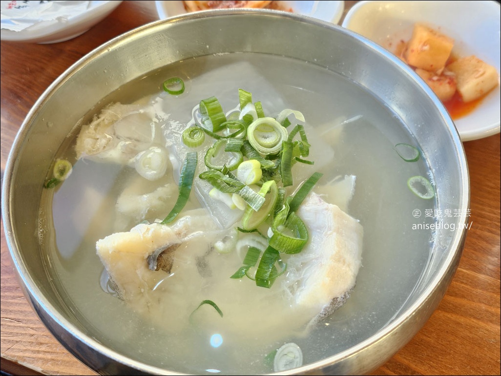 海雲台美食 | 舒暢鱈魚湯，釜山超人氣在地美食，鮮美可口的鱈魚湯