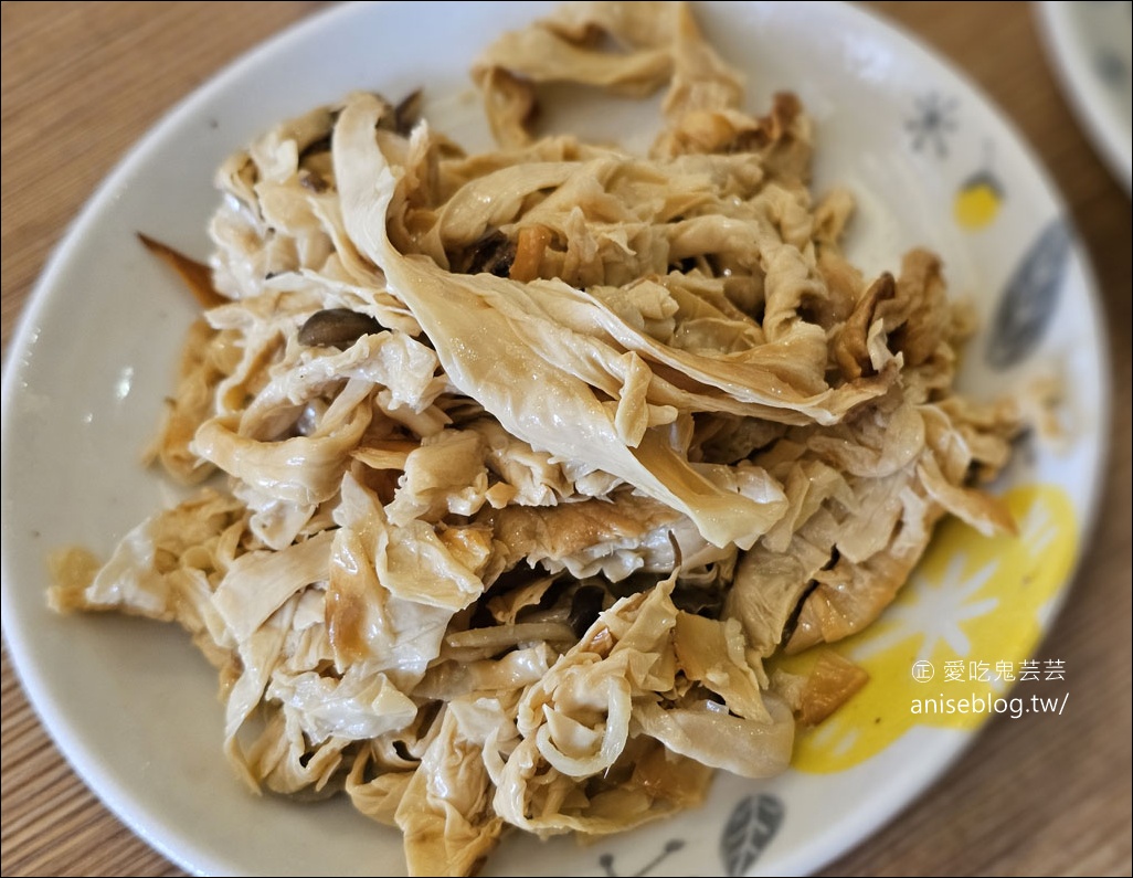 佛光山美食 | 滴水坊，令人驚豔的素食餐廳