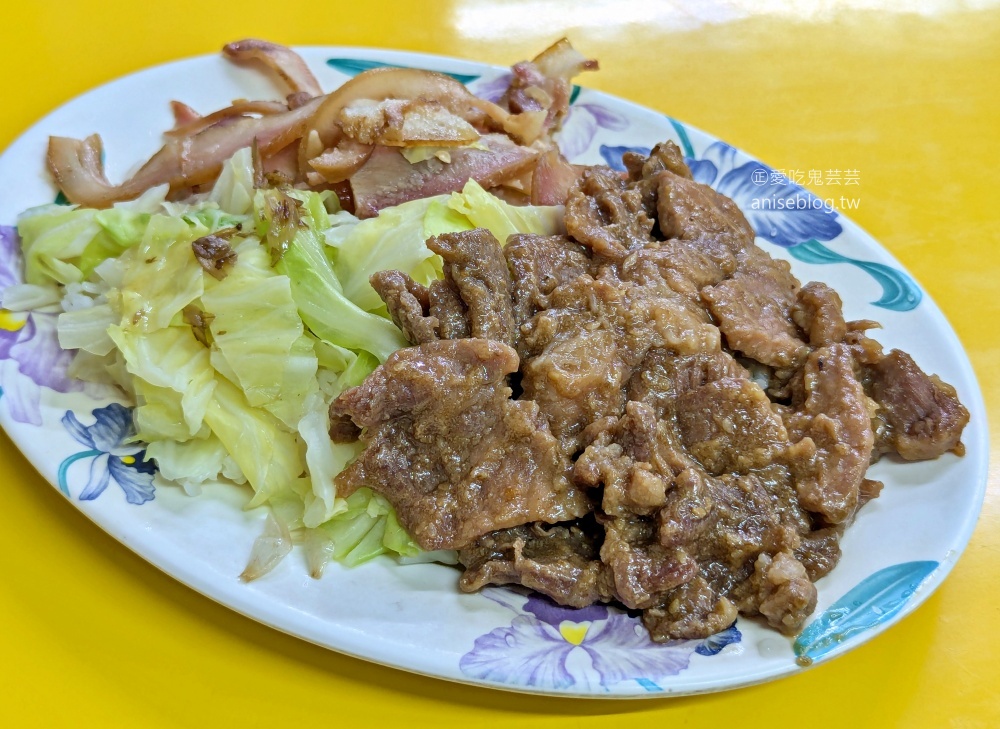 感恩麵店，便宜大碗是爬陽明山補充體力的食堂，文化大學平價美食(姊姊食記)