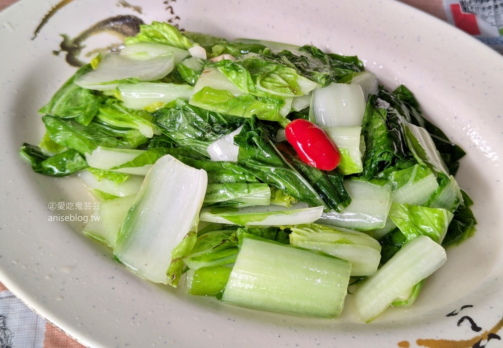 石碇公路飯店，平價美味的熱炒青菜、炒飯(姊姊食記)