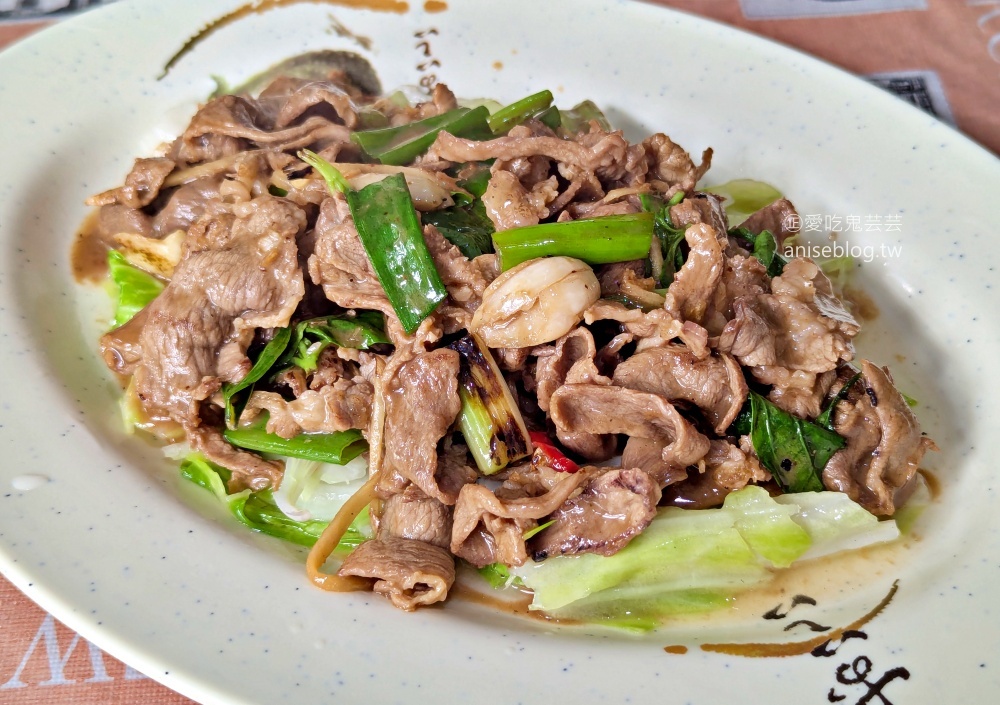 石碇公路飯店，平價美味的熱炒青菜、炒飯(姊姊食記)