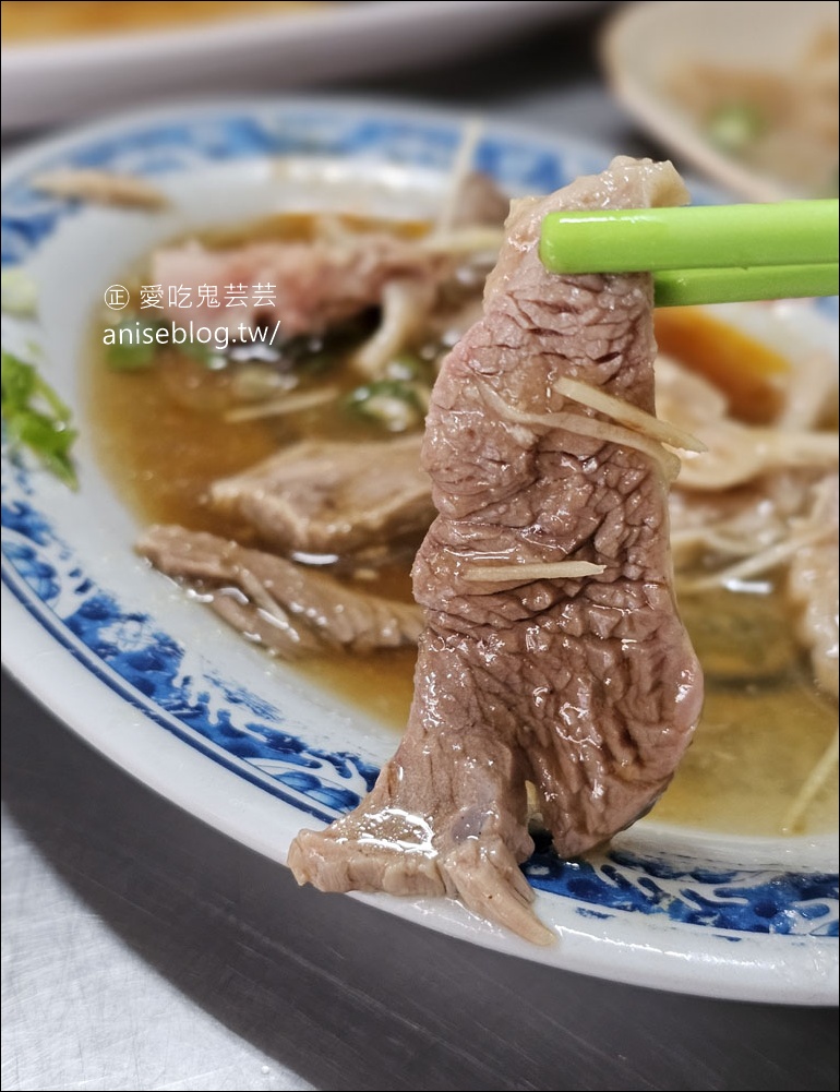 阿章麵店，南投菜市場內日間部的美味在地麵食