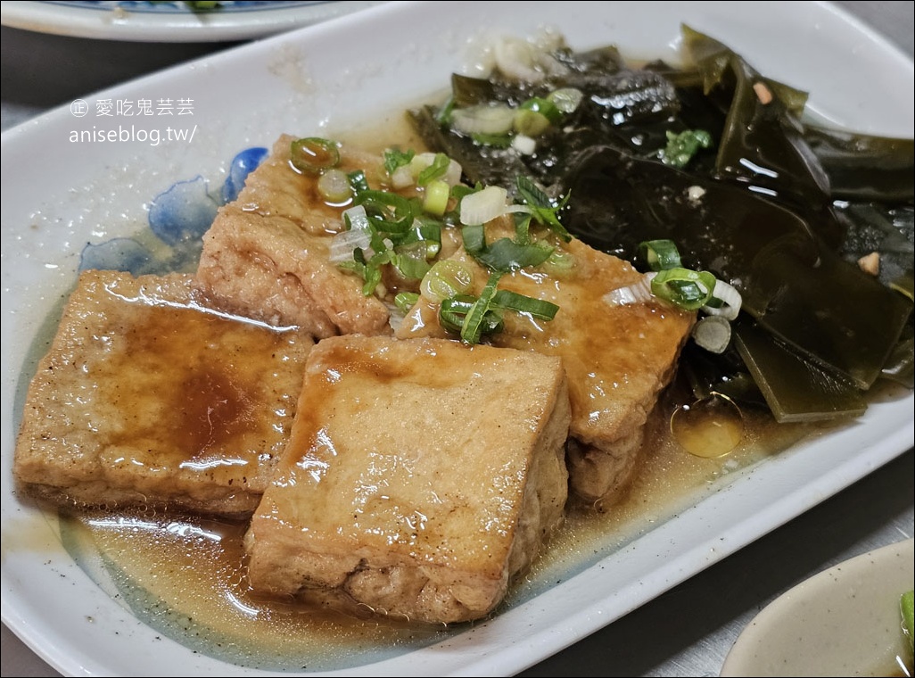 阿章麵店，南投菜市場內日間部的美味在地麵食