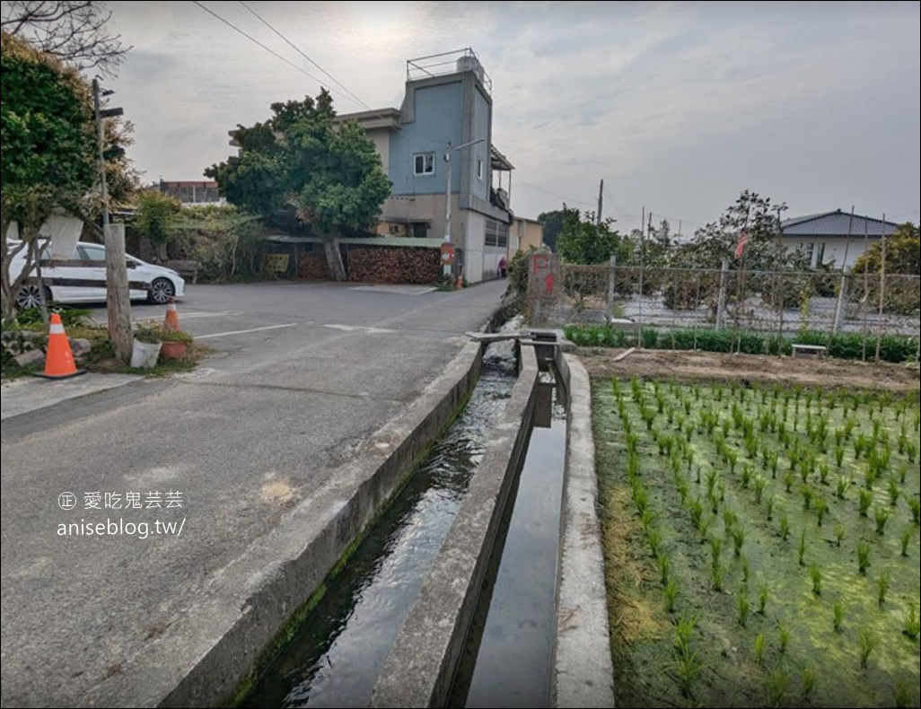 田間小路五十一號麵包研究所，果真是隱身在田間的麵包店！