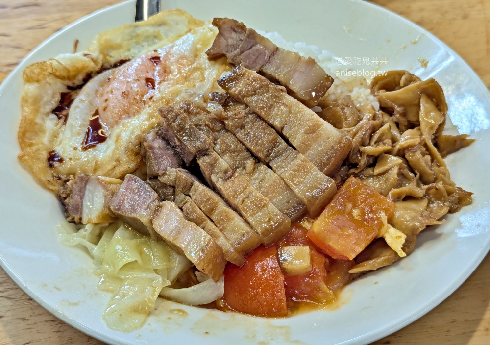 台北橋孔魯肉飯，捷運大橋頭站平價便當美食(姊姊食記)