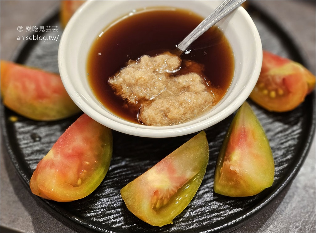 辛喬麻辣鴛鴦鍋，麻辣鍋x酸菜白肉鍋絕配好滋味，超厚牛小排+超麻松阪豬，過癮！(寵物友善)