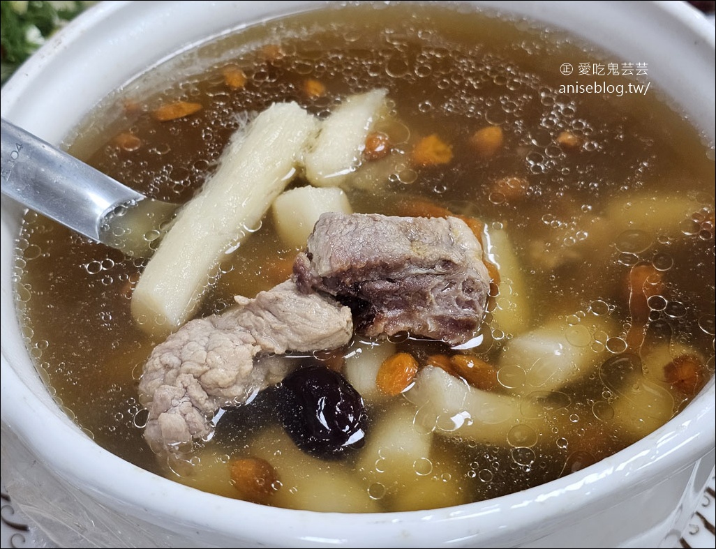 雙溪大眾餐館,龍蝦炒菜脯招牌必點 (外掛海山餅舖、蔡冰) (文末菜單) 雙溪大眾餐館,龍蝦炒菜脯招牌必點 (外掛海山餅舖、蔡冰) (文末菜單)