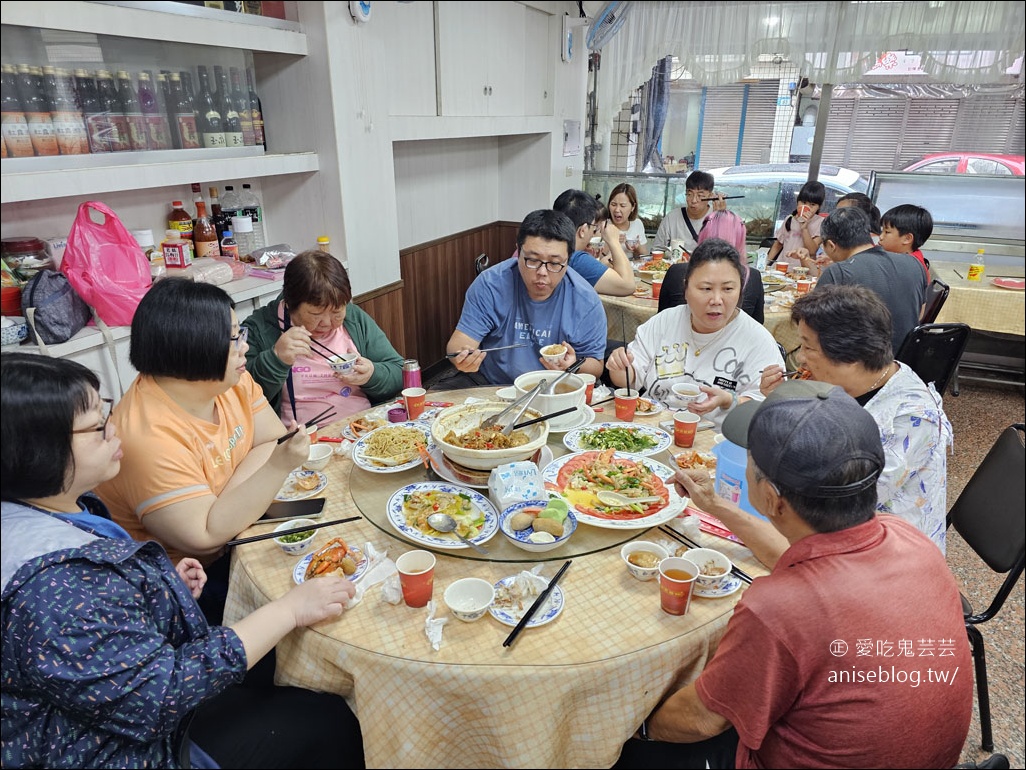 雙溪大眾餐館，龍蝦炒菜脯招牌必點 (外掛海山餅舖、蔡冰) (文末菜單)