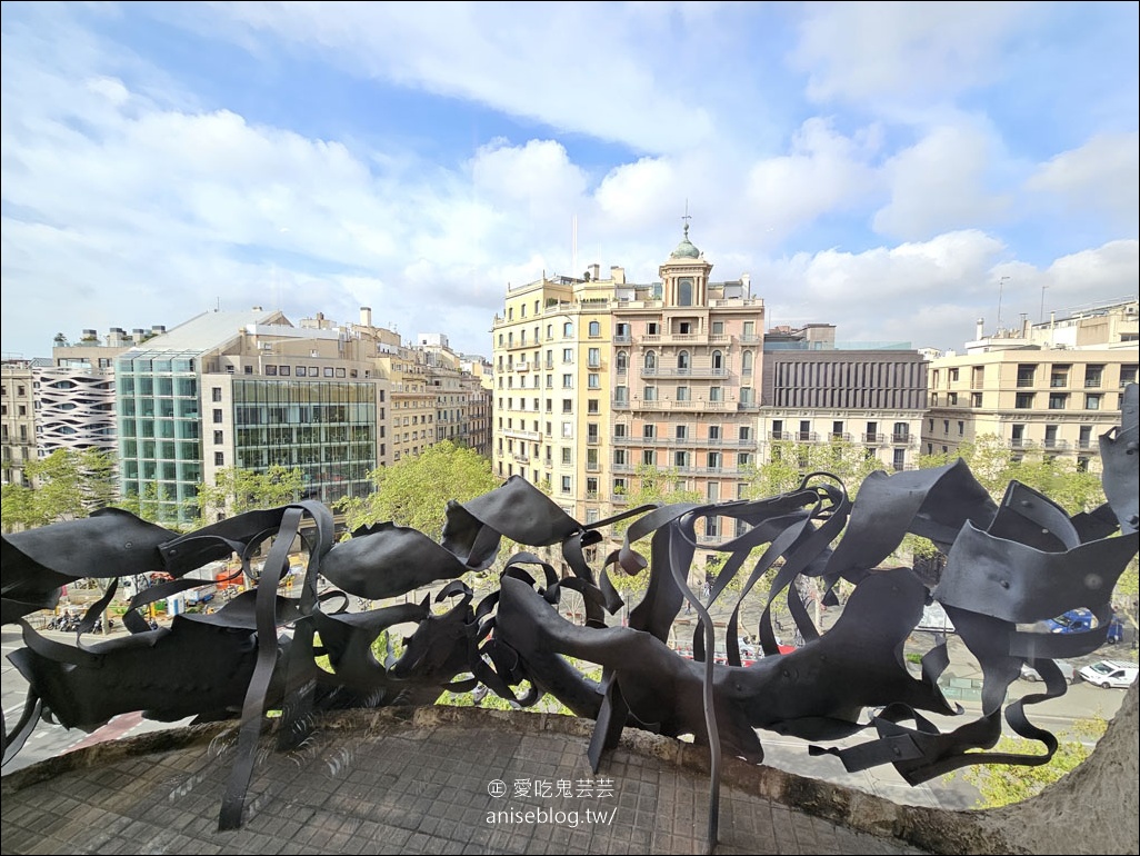 米拉之家Casa Milà，高第最具代表性的建築之一 (世界文化遺產)
