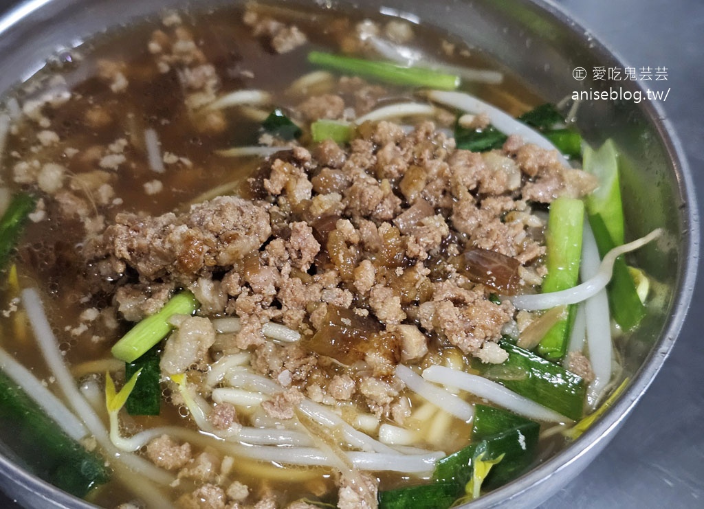 雨傘店/阿川麵店，在地人愛吃的個性麵店，營業時間不定