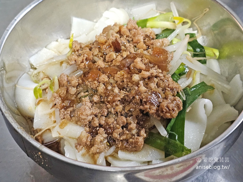 雨傘店/阿川麵店，在地人愛吃的個性麵店，營業時間不定