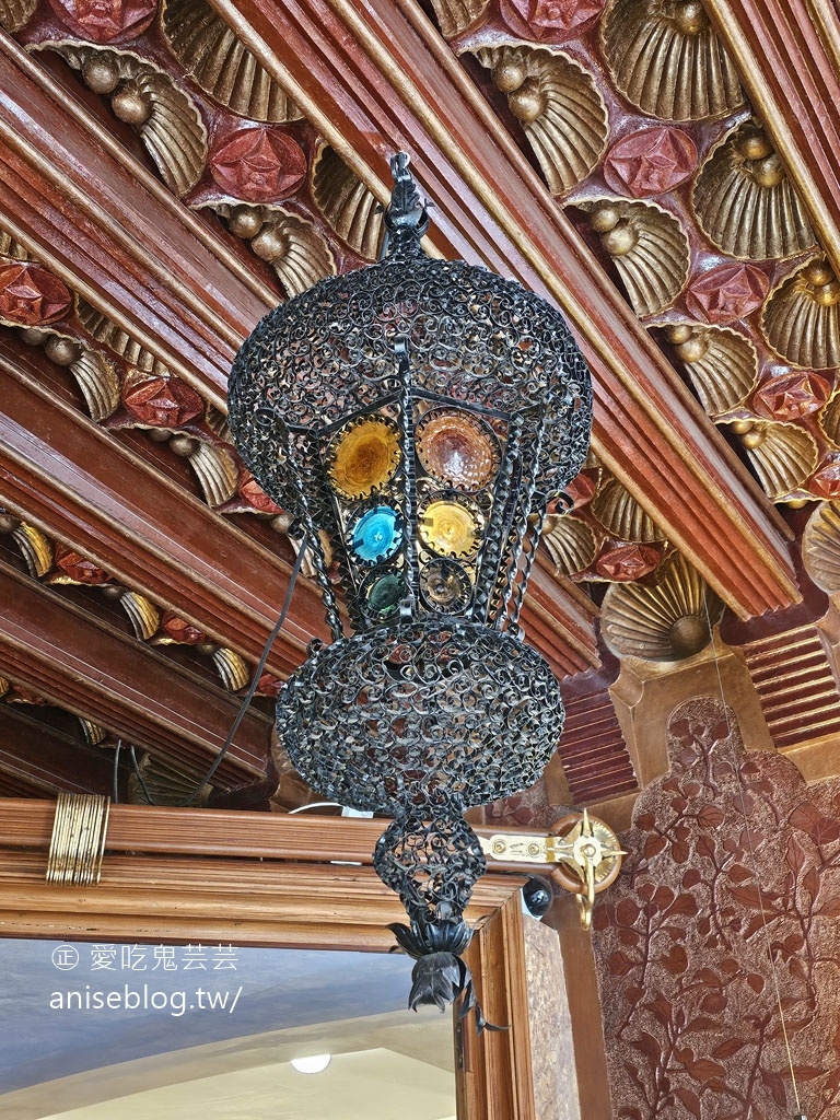 維森斯之家（ Casa Vicens），高第的第一個建築作品，融合東方元素的花不溜丟磁磚風，世界文化遺產