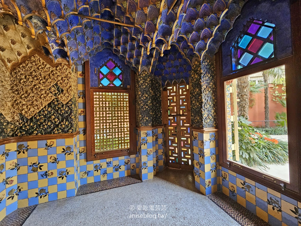 維森斯之家（ Casa Vicens），高第的第一個建築作品，融合東方元素的花不溜丟磁磚風，世界文化遺產