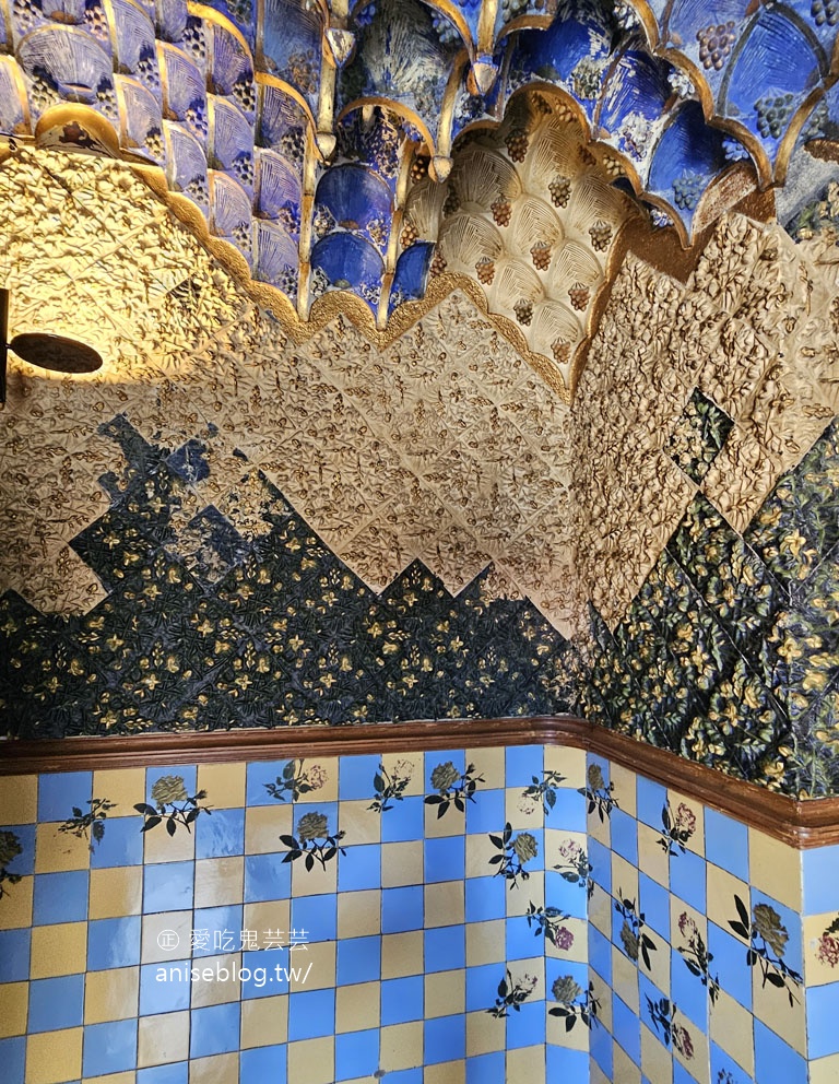 維森斯之家（ Casa Vicens），高第的第一個建築作品，融合東方元素的花不溜丟磁磚風，世界文化遺產