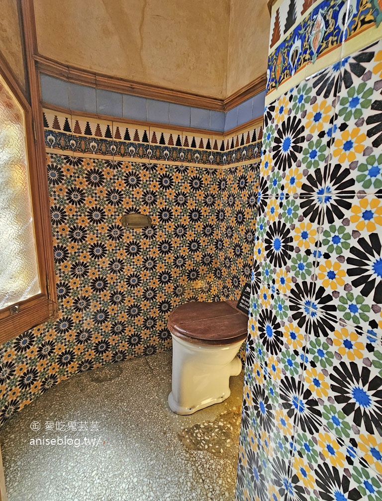 維森斯之家（ Casa Vicens），高第的第一個建築作品，融合東方元素的花不溜丟磁磚風，世界文化遺產
