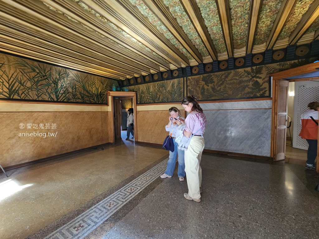 維森斯之家（ Casa Vicens），高第的第一個建築作品，融合東方元素的花不溜丟磁磚風，世界文化遺產