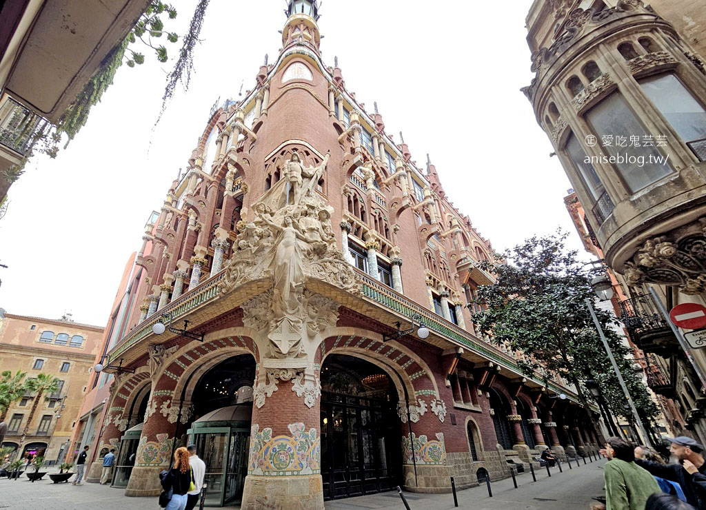 加泰隆尼亞音樂宮，巴塞隆納唯一的現代主義音樂廳 (世界文化遺產)