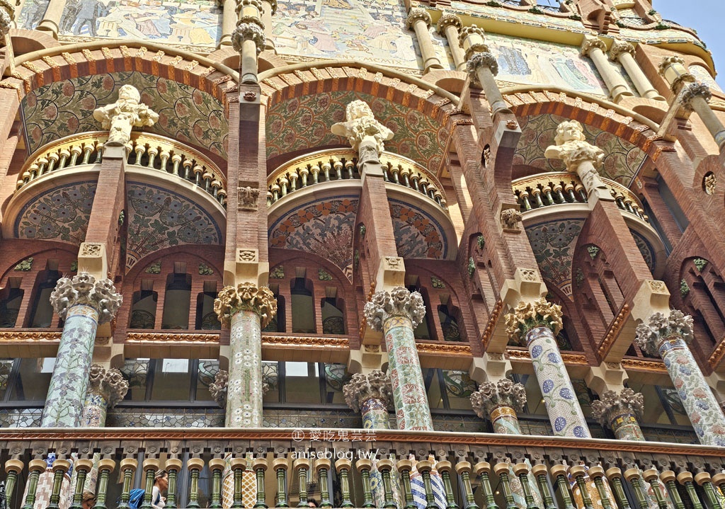 加泰隆尼亞音樂宮，巴塞隆納唯一的現代主義音樂廳 (世界文化遺產)