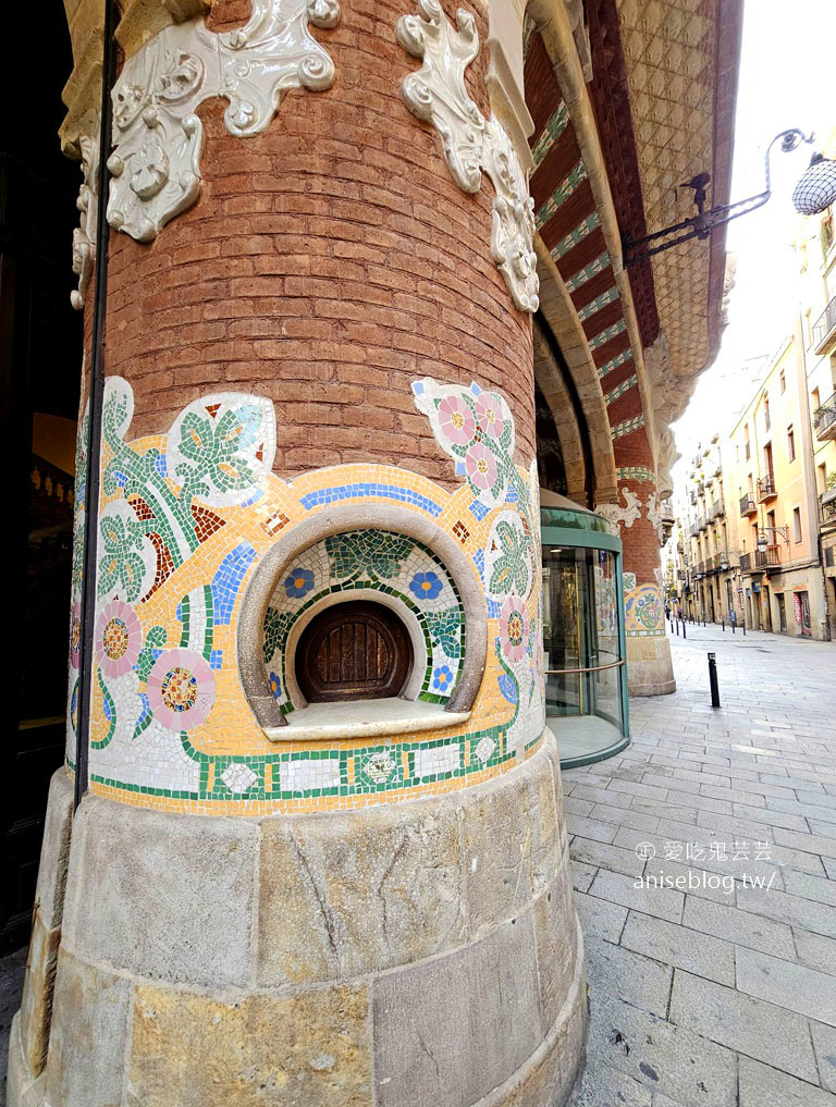 加泰隆尼亞音樂宮，巴塞隆納唯一的現代主義音樂廳 (世界文化遺產)