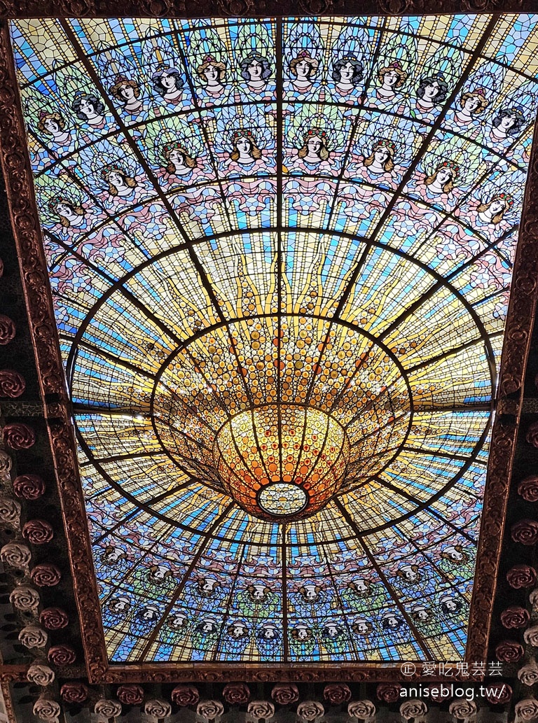 加泰隆尼亞音樂宮，巴塞隆納唯一的現代主義音樂廳 (世界文化遺產)