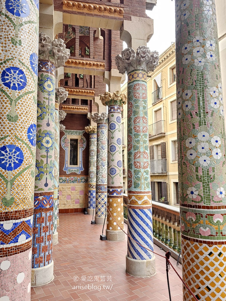 加泰隆尼亞音樂宮，巴塞隆納唯一的現代主義音樂廳 (世界文化遺產)