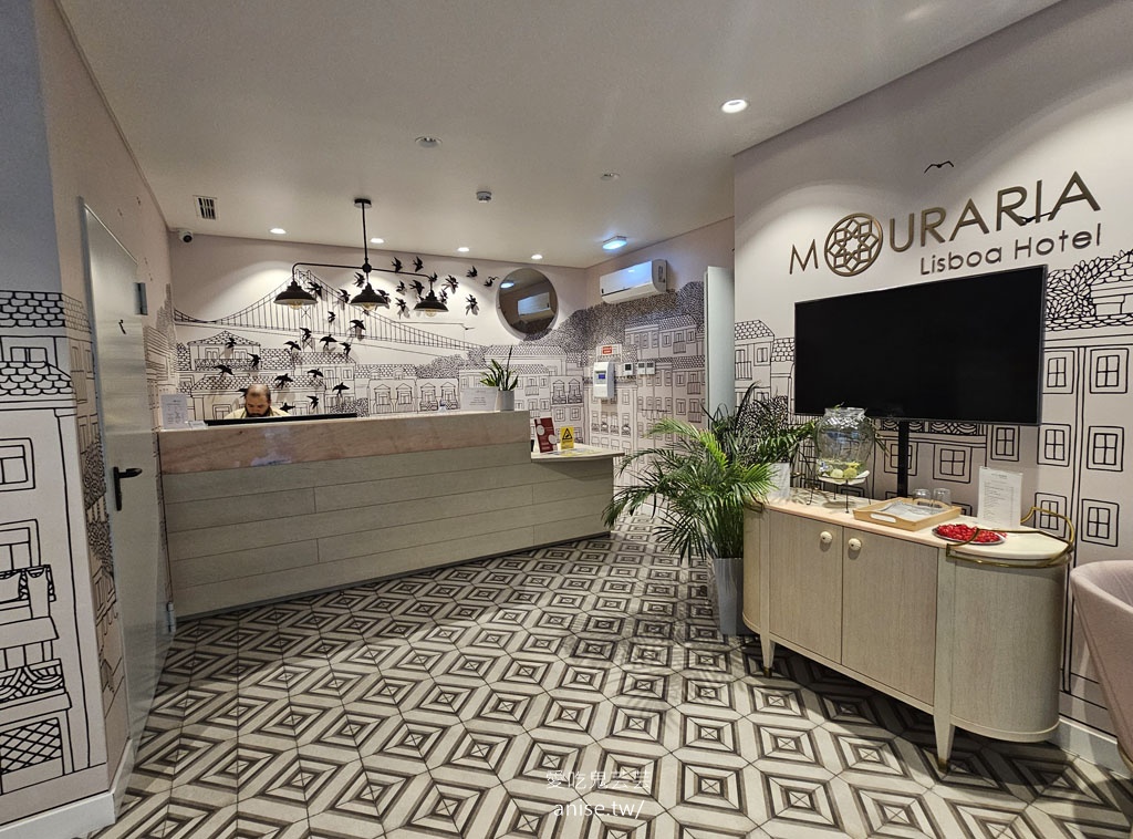 里斯本平價住宿 | Mouraria Lisboa Hotel，阿爾法瑪區觀景台附近評論8.5分優質住宿