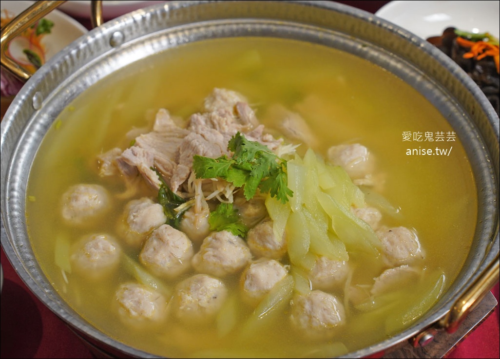 台北雅悅 (新天地餐飲集團)，南港婚宴會館，80週年價格實惠又彭派！