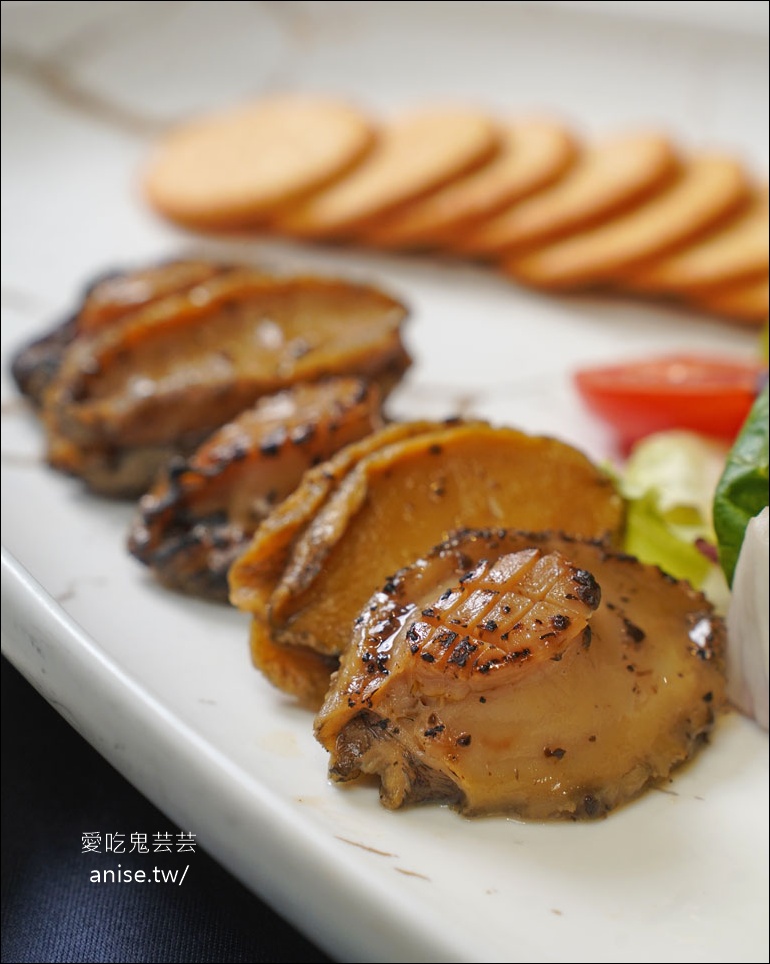 台北雅悅 (新天地餐飲集團)，南港婚宴會館，80週年價格實惠又彭派！