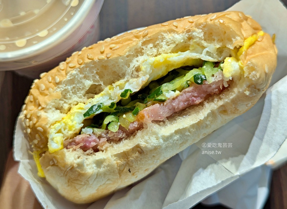 基隆崁仔頂消夜場三家美食，餐車早餐、阿珍鍋貼、朱添鮮魚號(姊姊食記)