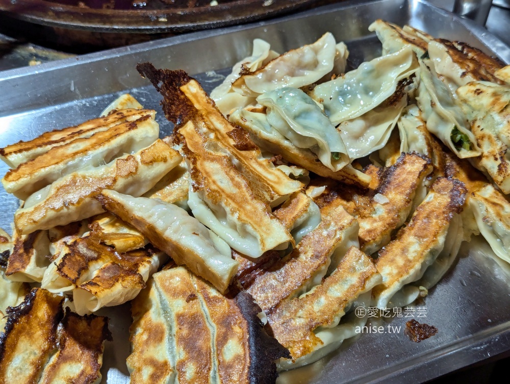 基隆崁仔頂消夜場三家美食，餐車早餐、阿珍鍋貼、朱添鮮魚號(姊姊食記)