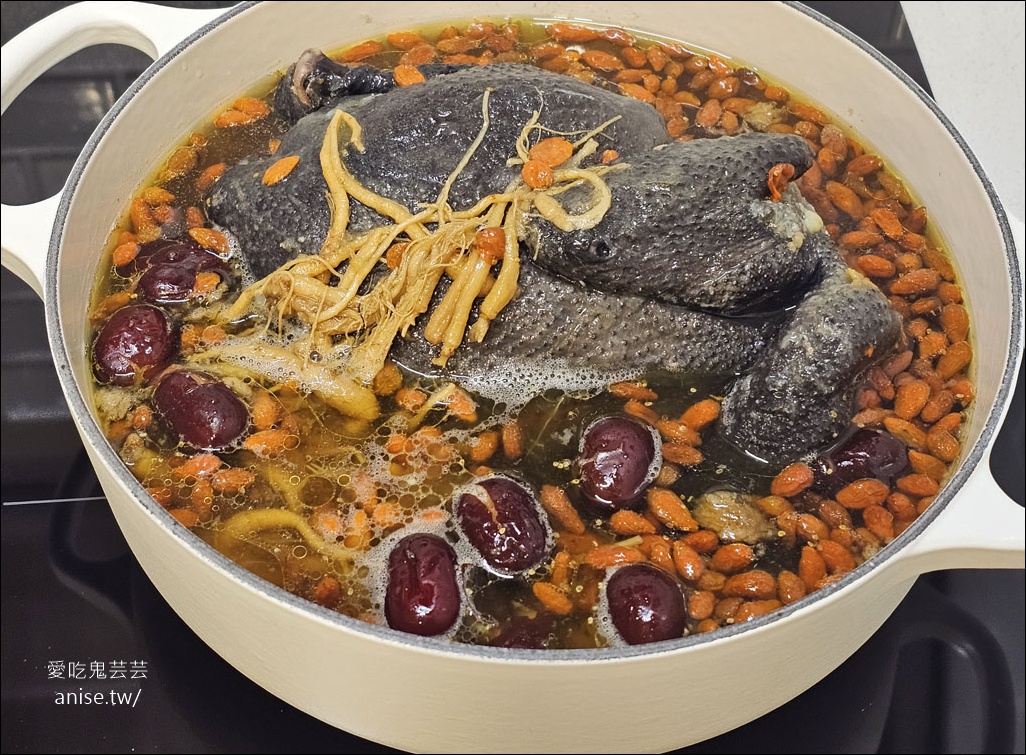 鬍鬚張閏月豬腳添壽組,指定期間購買快閃價,還送兩包粹魯(或雞絲) 鬍鬚張閏月豬腳添壽組,指定期間購買快閃價,還送兩包粹魯(或雞絲)