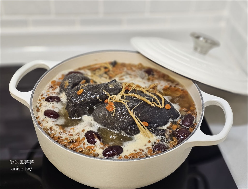 鬍鬚張閏月豬腳添壽組,指定期間購買快閃價,還送兩包粹魯(或雞絲) 鬍鬚張閏月豬腳添壽組,指定期間購買快閃價,還送兩包粹魯(或雞絲)