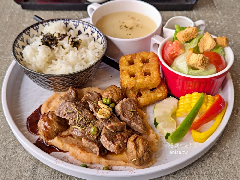 季風沙丘-老樣子三店，看潮音海風車吃日式刨冰，大園草漯沙丘咖啡店(姊姊食記)