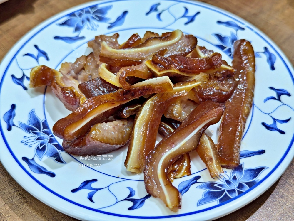 老麵店，迪化街七十年古早味，招牌四醬麵滷味豬尾巴都推薦(姊姊食記)