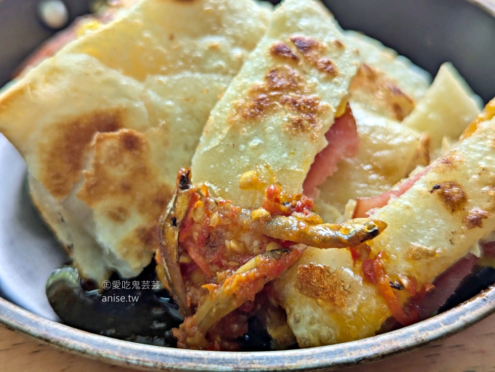 韭盒子早餐手工蛋餅,小魚辣椒深得我心,深坑美食(姊姊食記) 韭盒子早餐手工蛋餅,小魚辣椒深得我心,深坑美食(姊姊食記)