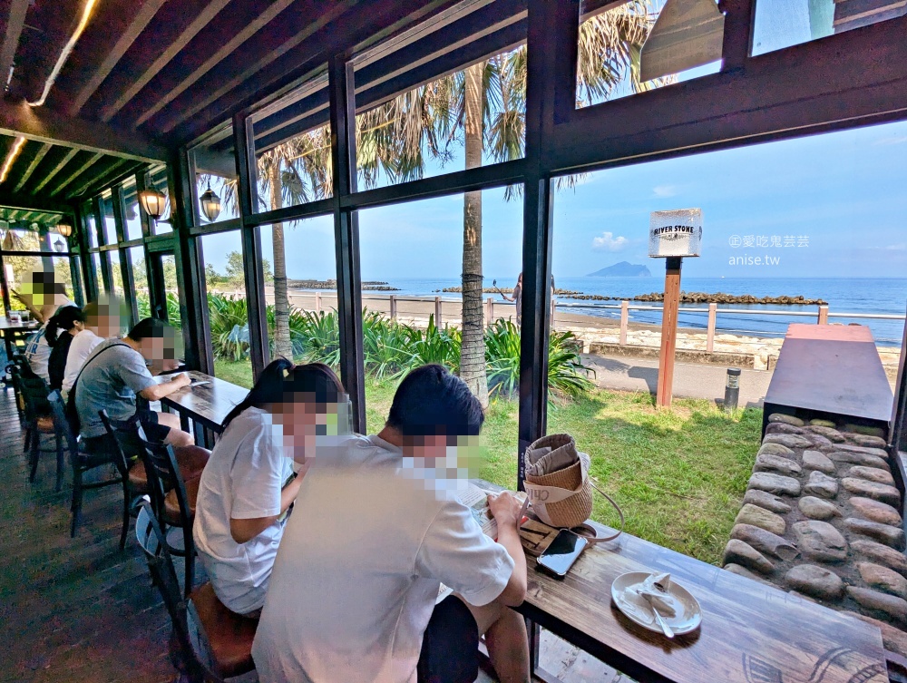 川岩 River Stone Coffee，頭城海景咖啡遠眺龜山島(姊姊食記)