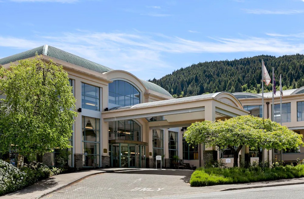 皇后鎮住宿 | 皇后鎮千禧酒店，步行8分鐘到市區，鬧中取靜的舒適酒店