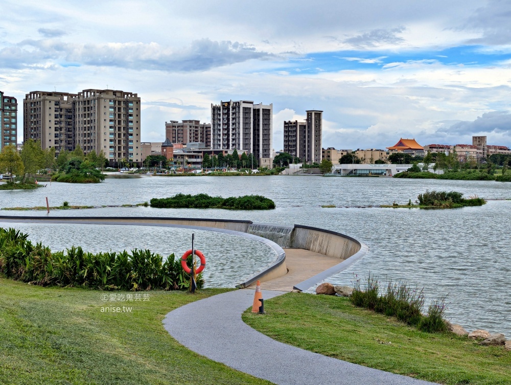華興池生態埤塘公園，宛如迷你版摩西分海，桃園大園親子景點(姊姊遊記)