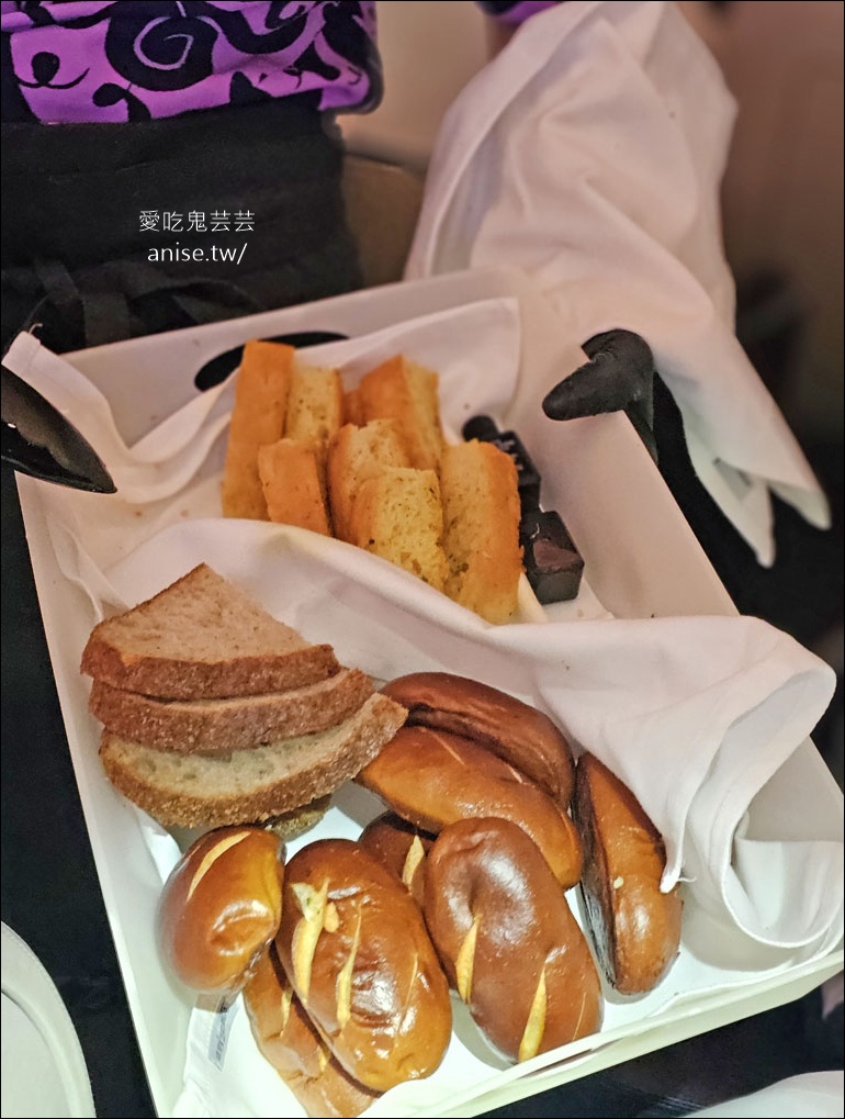 紐西蘭航空商務艙、空中沙發開箱 (搭乘日期：2025.8.5)