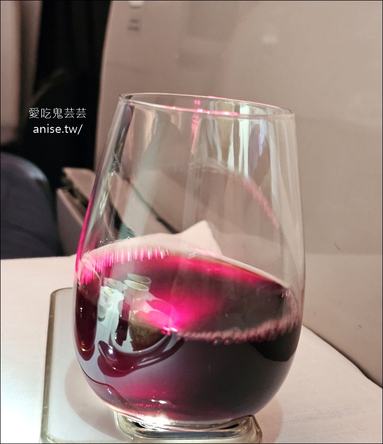 紐西蘭航空商務艙、空中沙發開箱 (搭乘日期：2025.8.5)