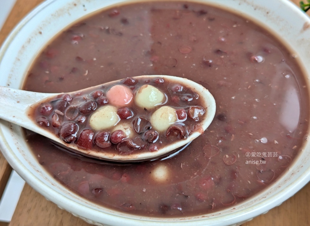 胡家潤餅，營業時間只是參考用，賣完提早打烊！桃園大廟美食(姊姊食記)